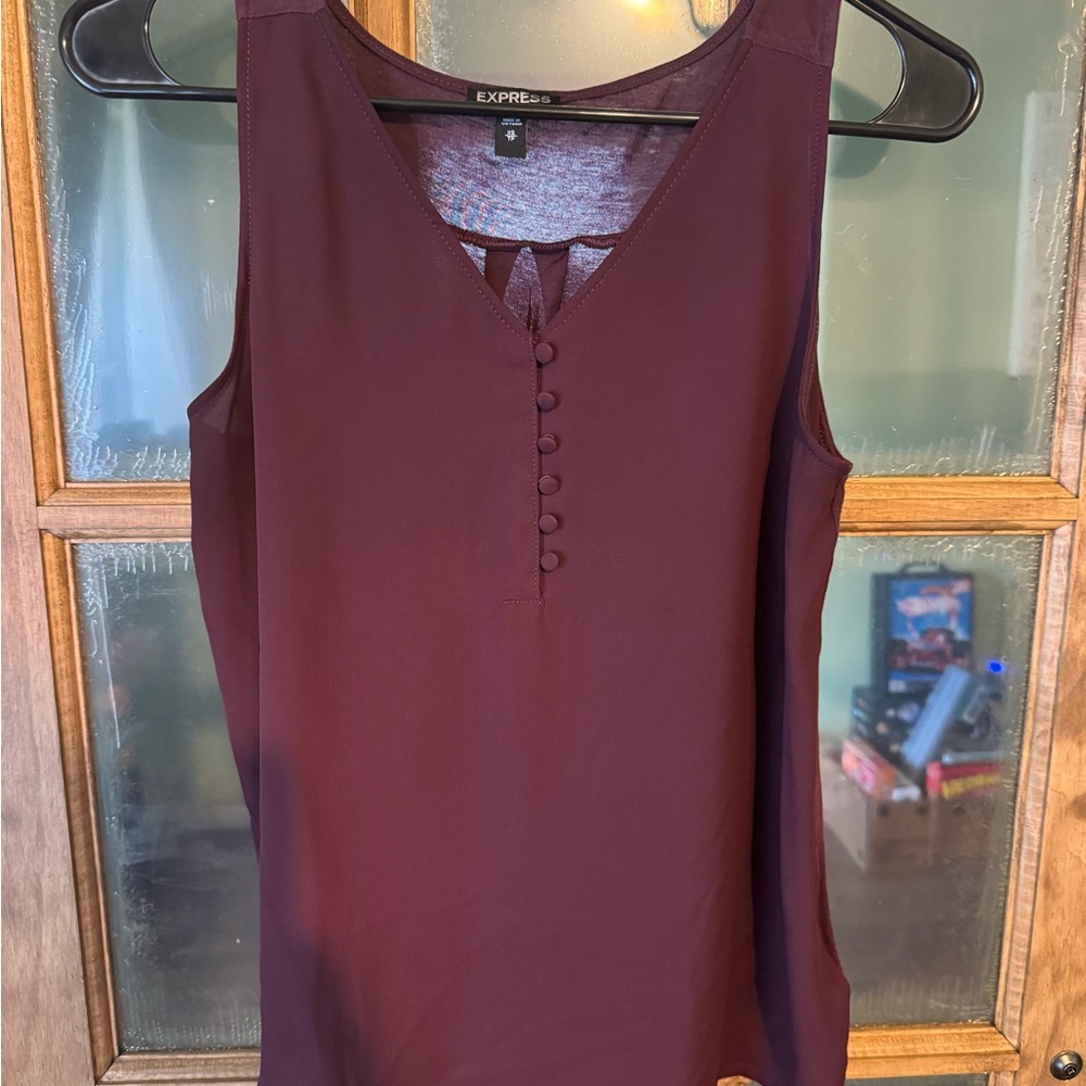 Express Merlot Sleeveless Tank blouse
